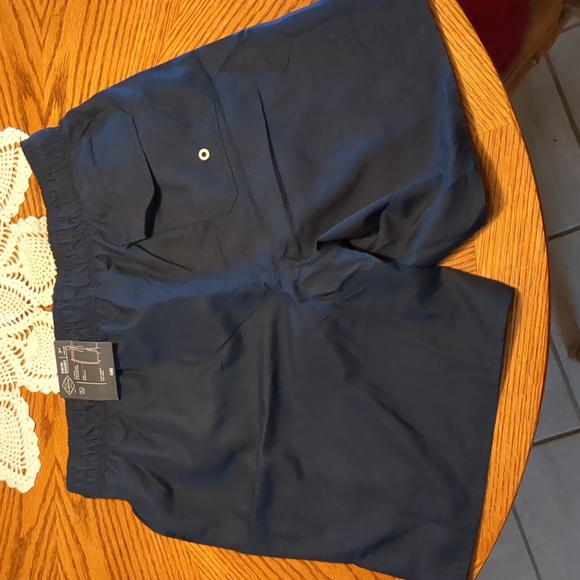 St.John's Bay 7" Inseam Swim Shorts Navy M - Picture 2 of 7